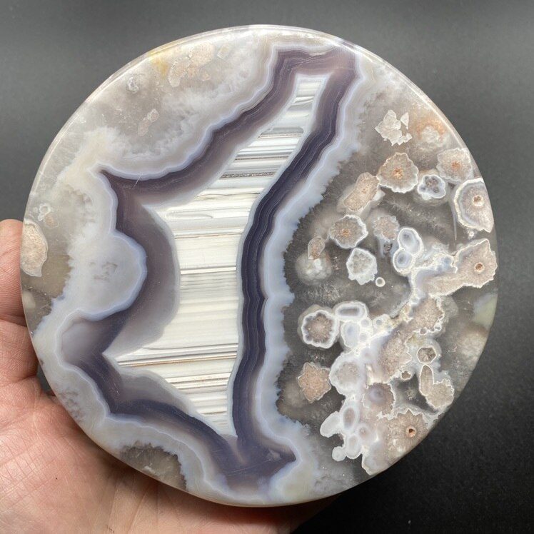 Flower Agate: The Feminine Rising